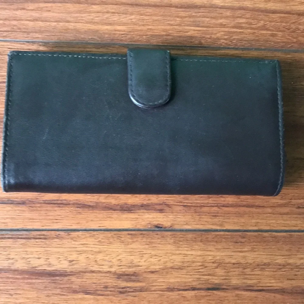 ⚪️⚪️RGA Accessories Wallet⚪️⚪️
